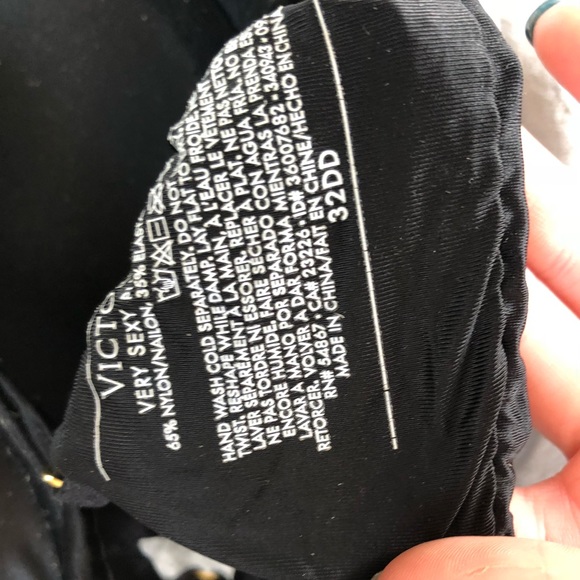 Victoria’s Secret bra - Picture 3 of 3